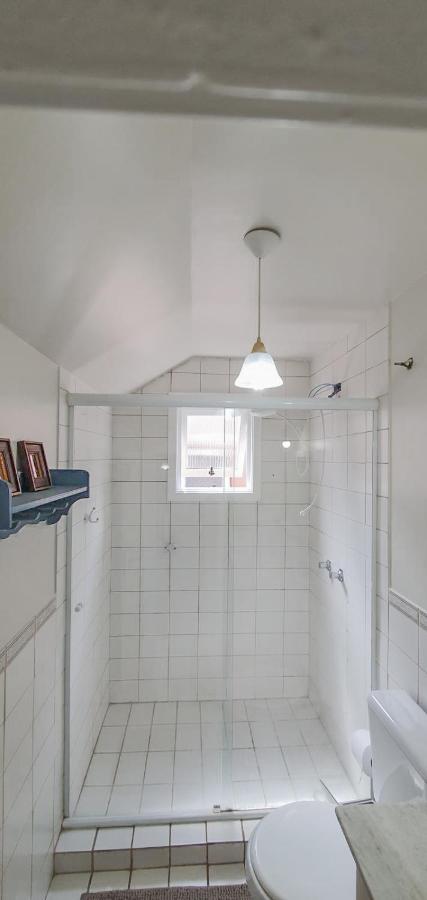 Duplex Floresta Negra - Sua Base Perfeita Em Gramado! Otima Localizacao Lagonegro 500M - 02 Quartos E 02 Banheiros Para Familia Em Condominio Fechad0, Cozinha Completa Com Garagem E Portaria 24H Kültér fotó